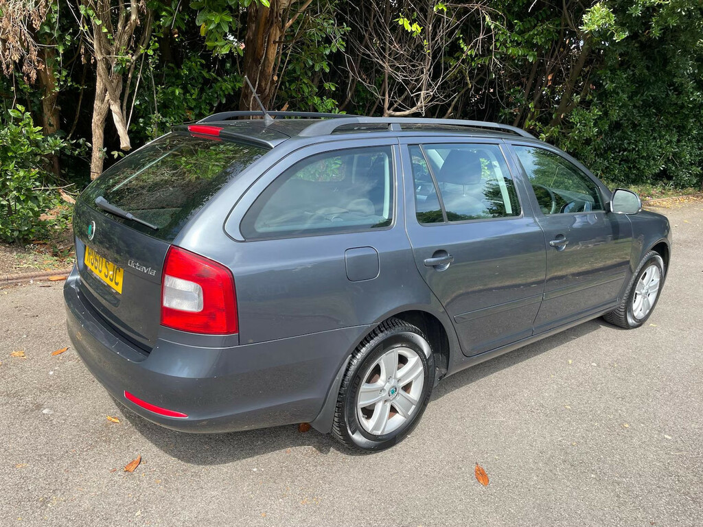 Skoda Octavia 1.6 Se Estate Grey #6