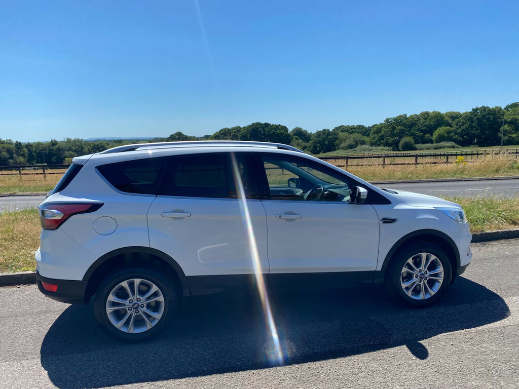 Ford Kuga 1.5 Tdci Titanium 2Wd Hatchback White