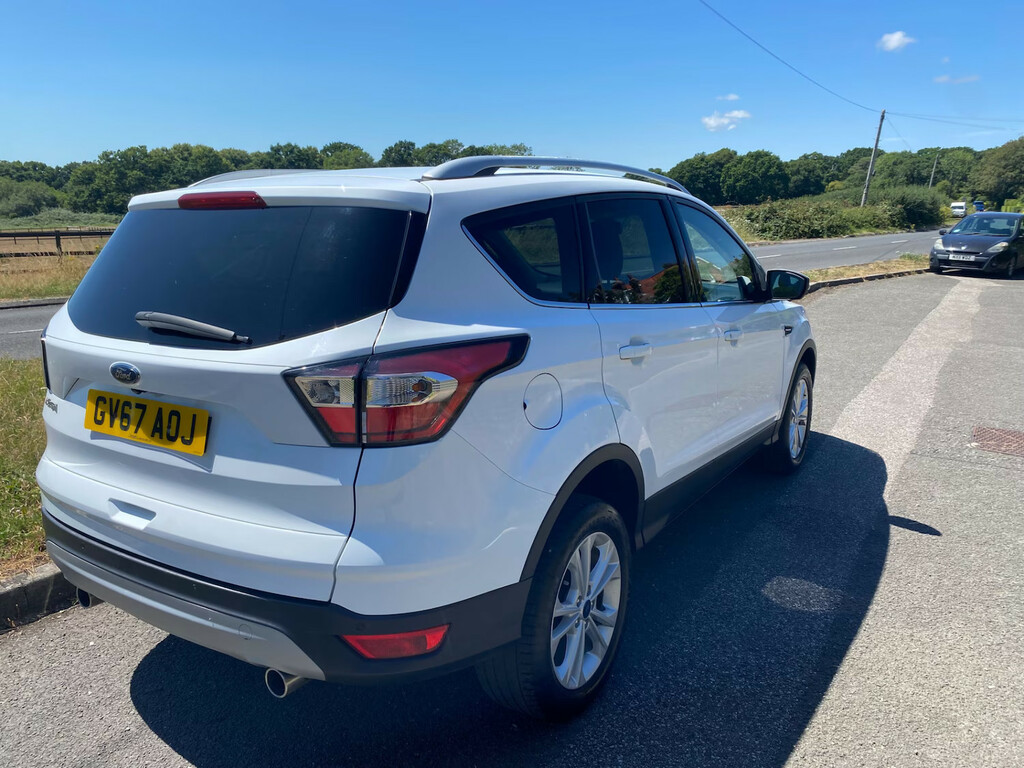 Ford Kuga 1.5 Tdci Titanium 2Wd Hatchback White #5