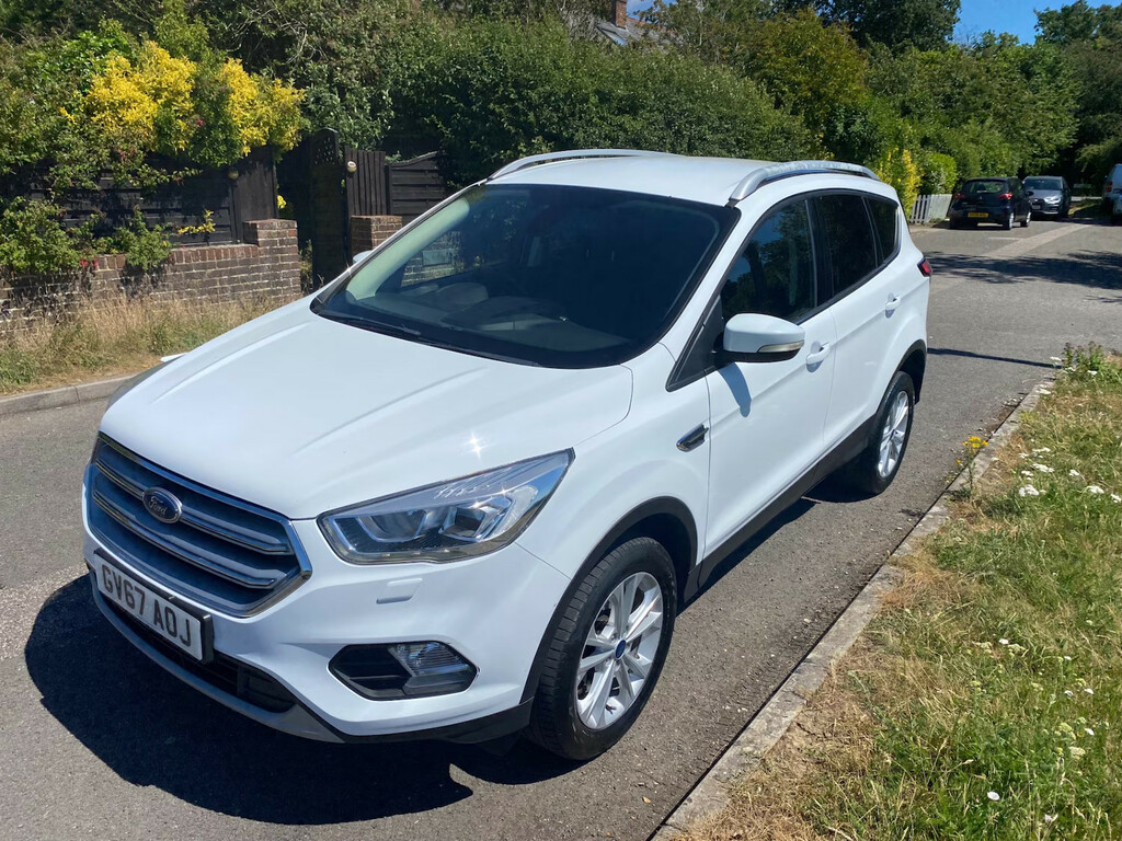 Ford Kuga 1.5 Tdci Titanium 2Wd Hatchback White #4