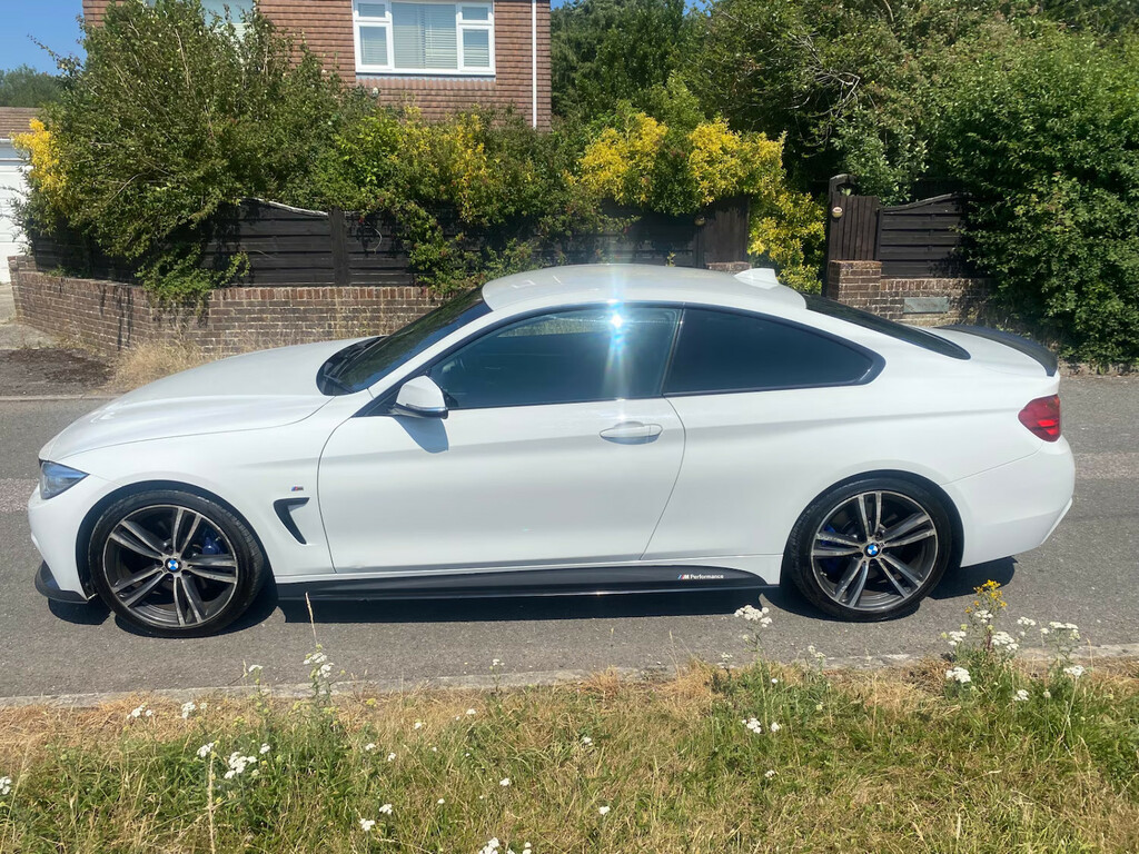 BMW 4 Series Gran Coupe 420D 190 M Sport Professional Media C White