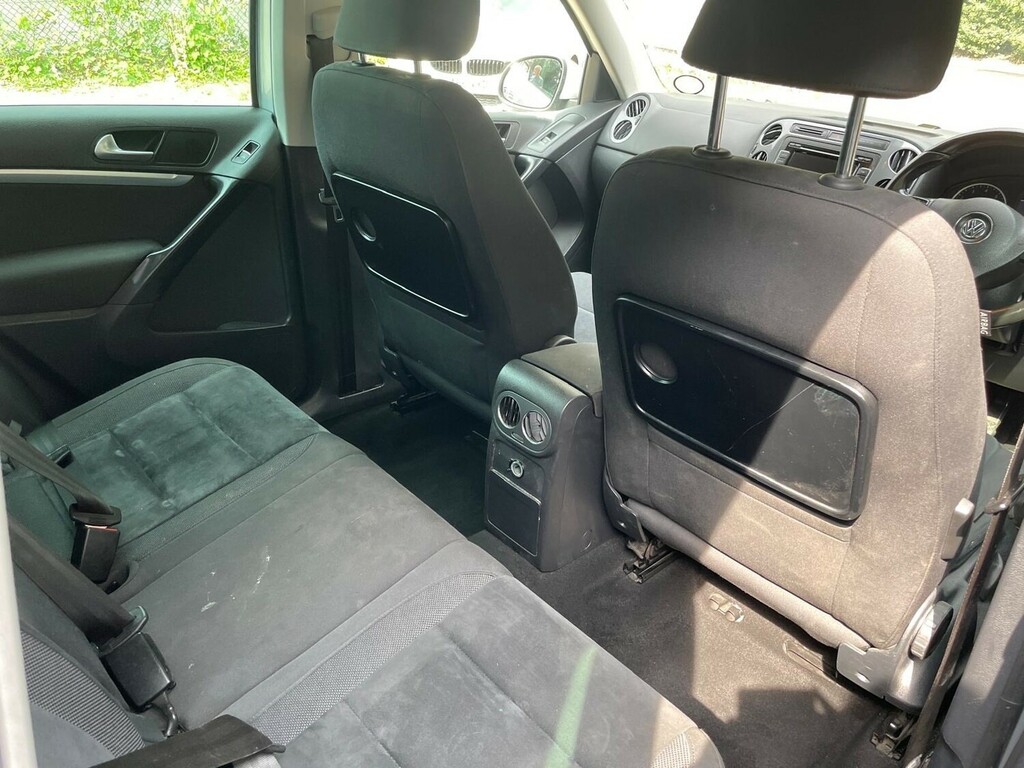 Volkswagen Tiguan 2.0 Tsi Se 180 Estate Silver #6