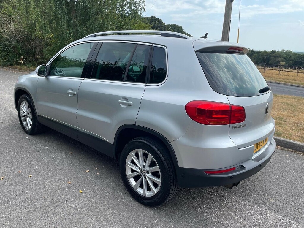 Volkswagen Tiguan 2.0 Tsi Se 180 Estate Silver #2