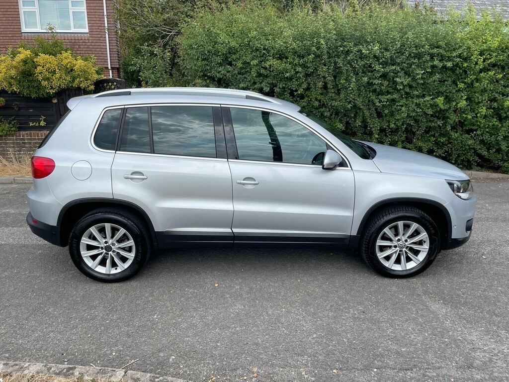 Volkswagen Tiguan 2.0 Tsi Se 180 Estate Silver #5