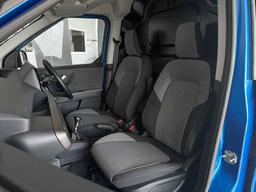 Ford Transit Courier 1L Limited Blue #6