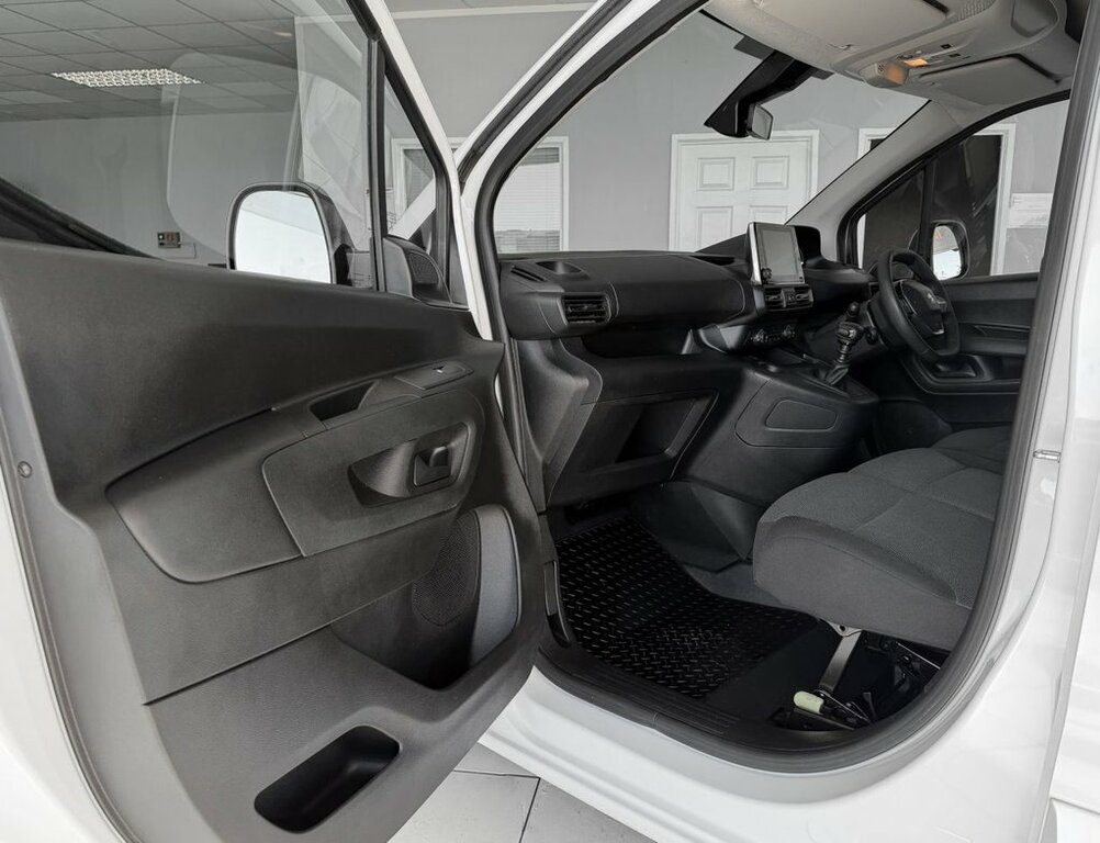 Peugeot Partner 1.5L Asphalt Premium LS23HGE White #6
