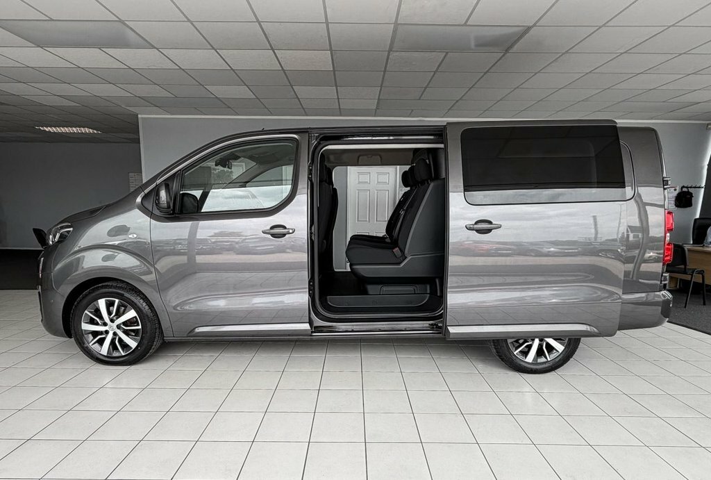 Toyota PROACE 2L Design 6Dr MK21VBL Grey #4