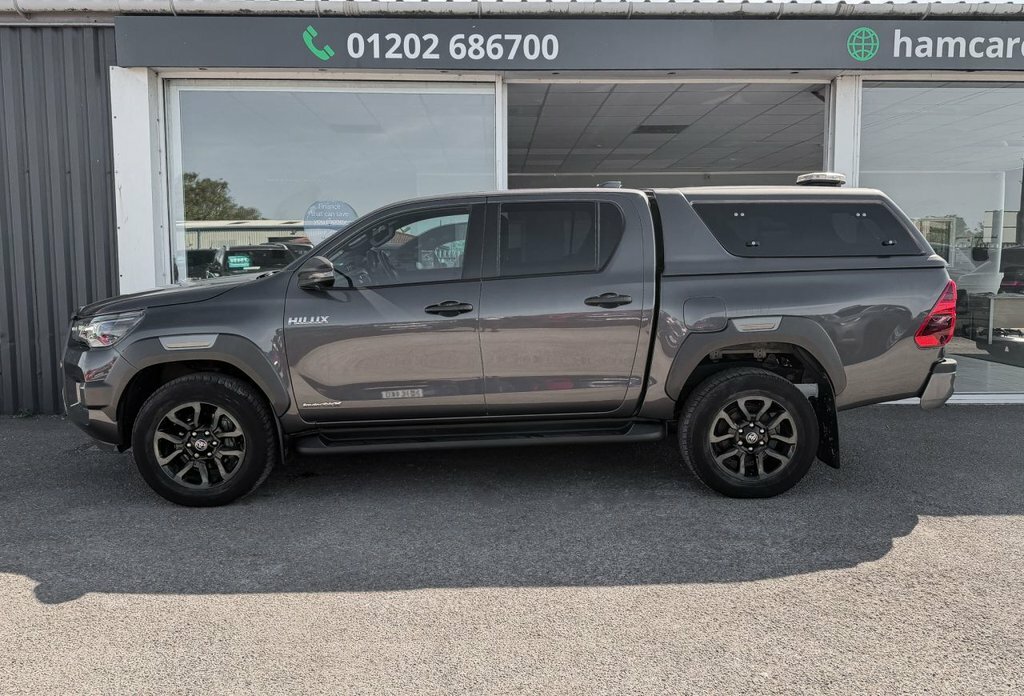 Toyota HILUX 2.8L Invincible X Grey #6