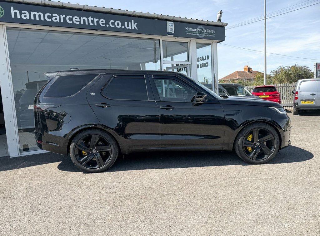 Land Rover Discovery 3L Dynamic Hse Black #2