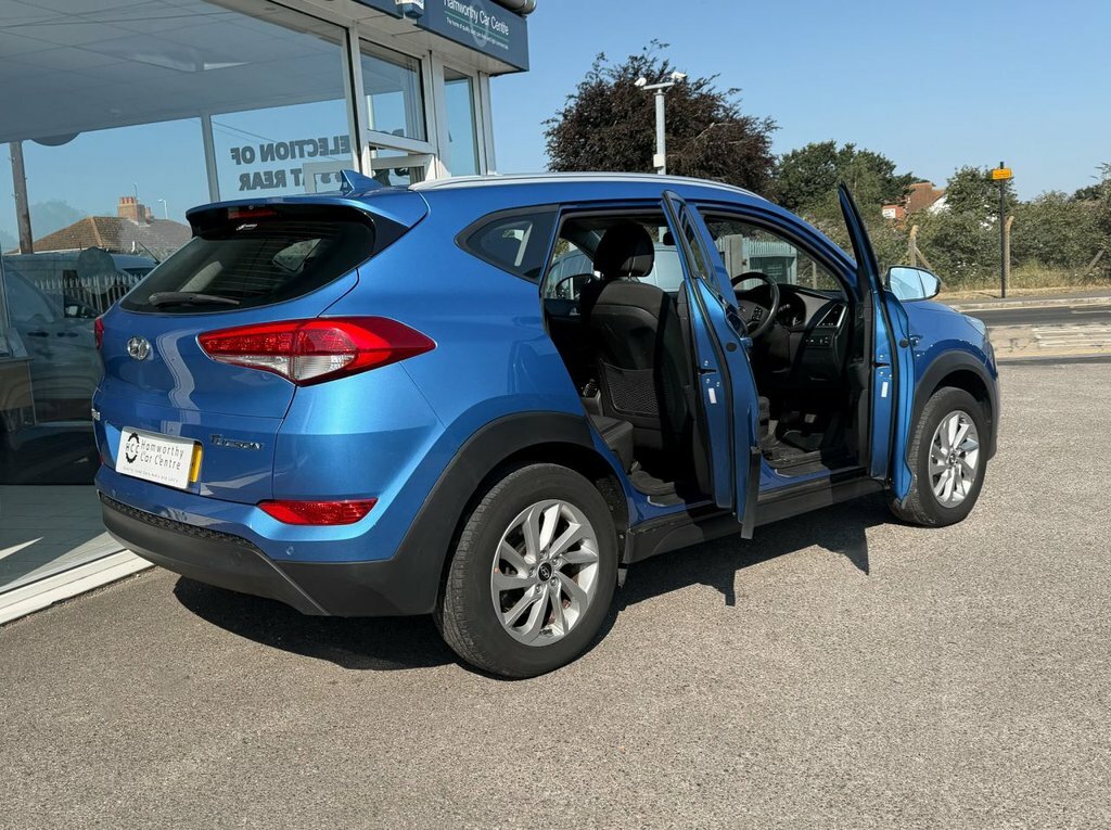 Hyundai Tucson 1.6L Se Blue #4