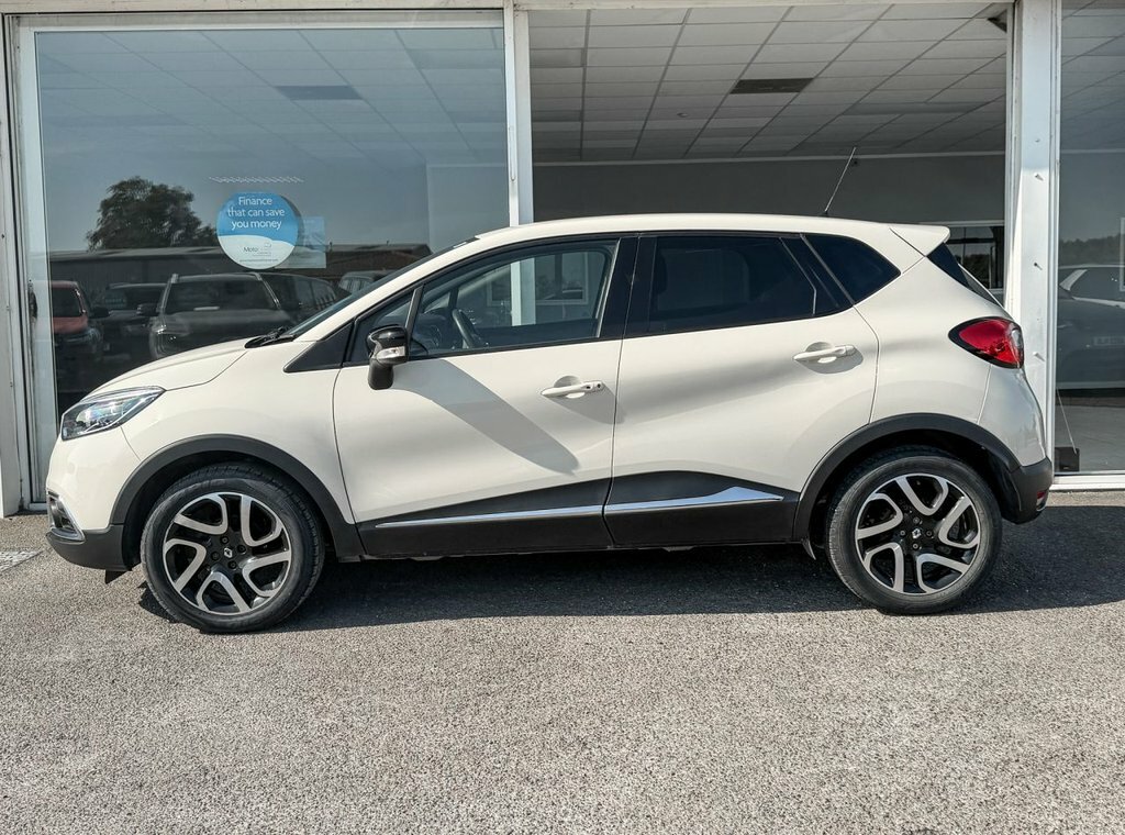 Renault Captur 0.9L Dynamique S Nav White #4