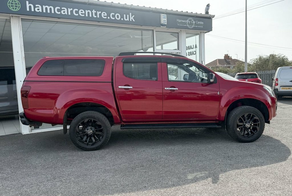 Isuzu D-Max 1.9L Blade Red #2