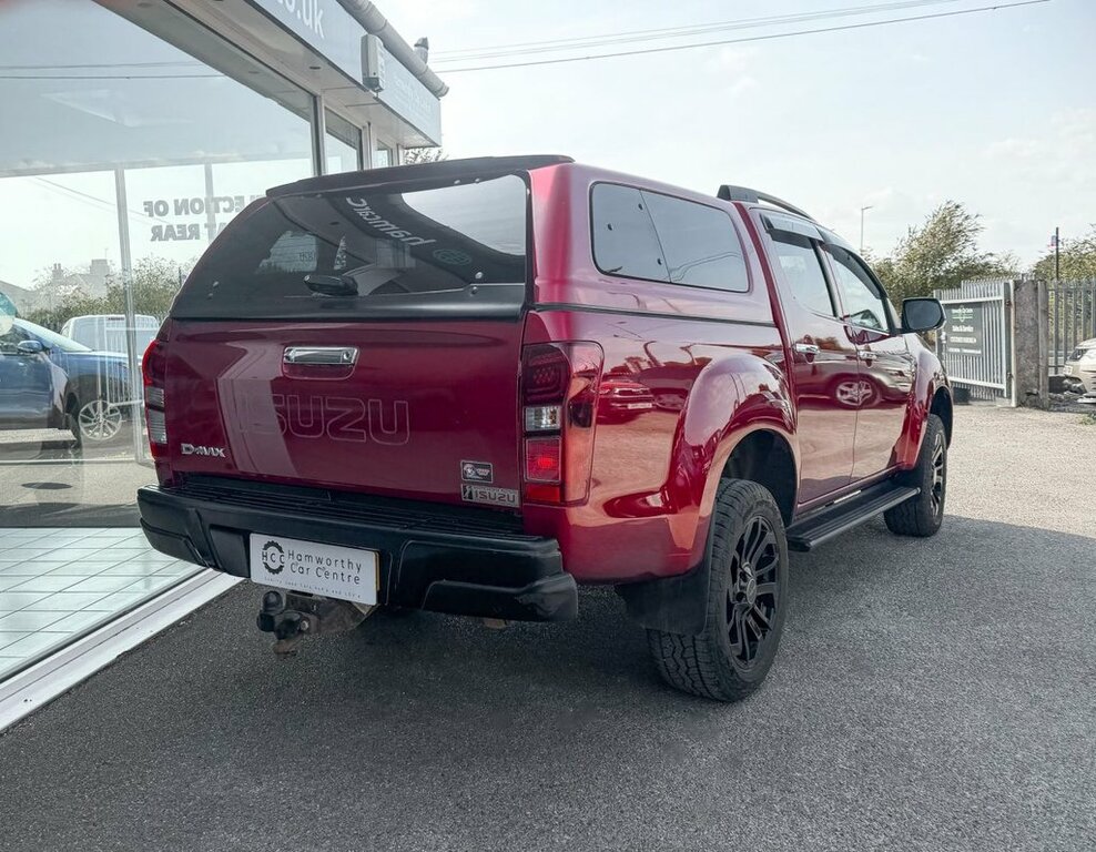 Isuzu D-Max 1.9L Blade Red #4