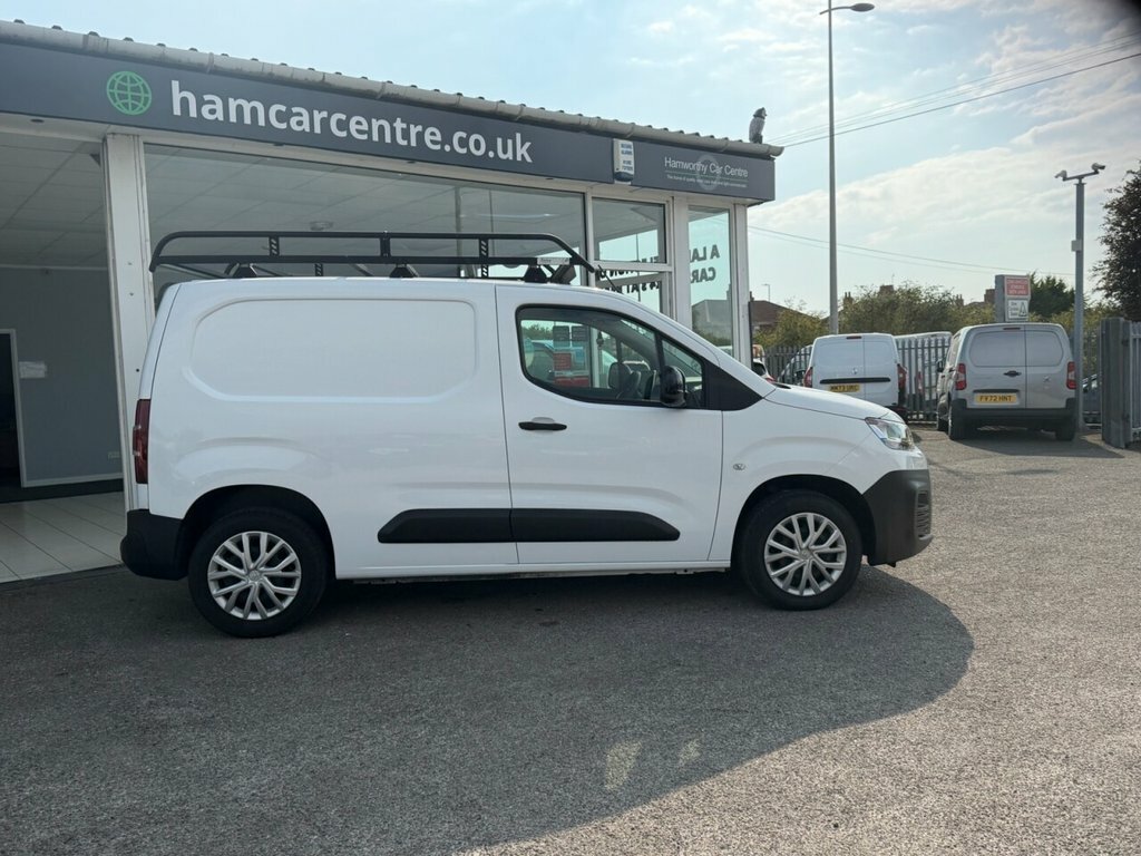 Citroen Berlingo 1.5L Enterprise M Pro White #2