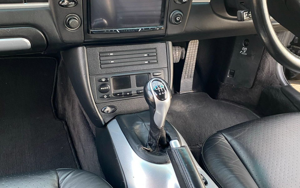 Porsche 911 Petrol Black #6