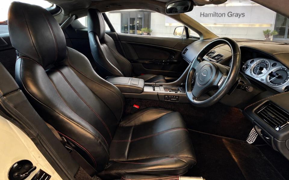 Aston Martin V8 Vantage Coupe Black #20