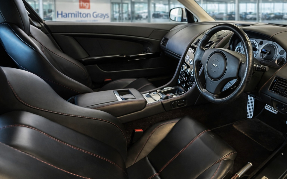 Aston Martin V8 Vantage Coupe Black #18