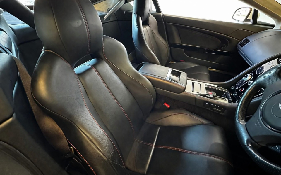 Aston Martin V8 Vantage Coupe Black #10