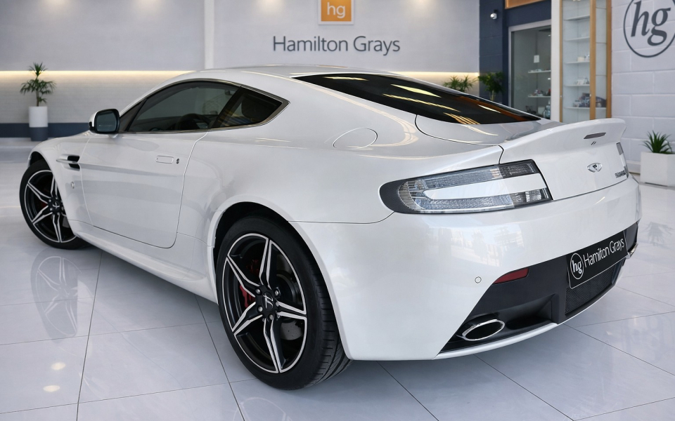 Aston Martin V8 Vantage Coupe Black #7