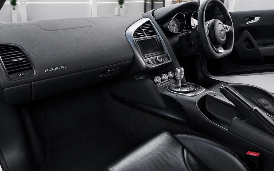 Audi R8 Petrol Black #6