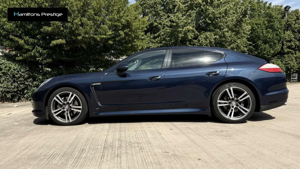 Porsche Panamera Hatchback 4.8 Blue #25