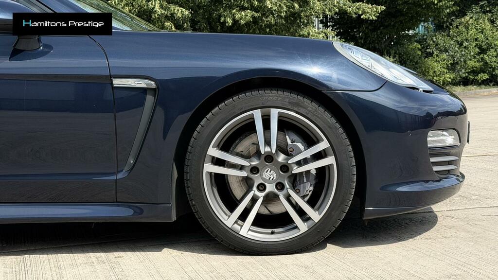 Porsche Panamera Hatchback 4.8 Blue #6