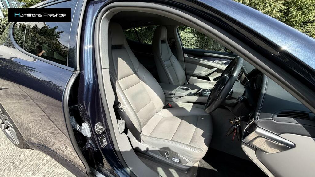 Porsche Panamera Hatchback 4.8 Blue #20