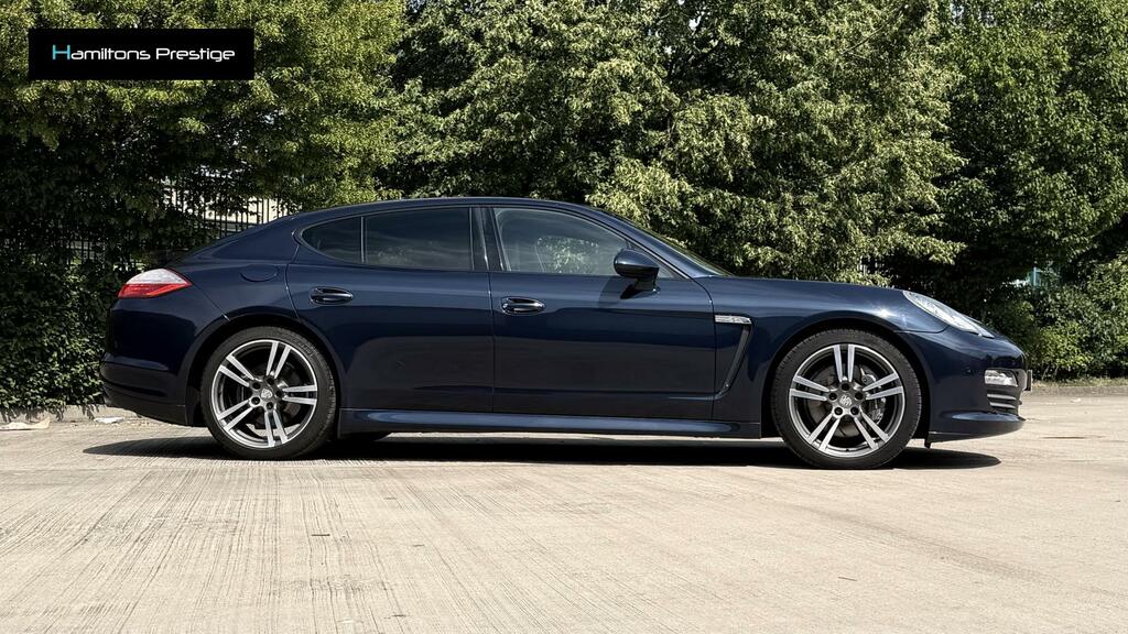 Porsche Panamera Hatchback 4.8 Blue #2