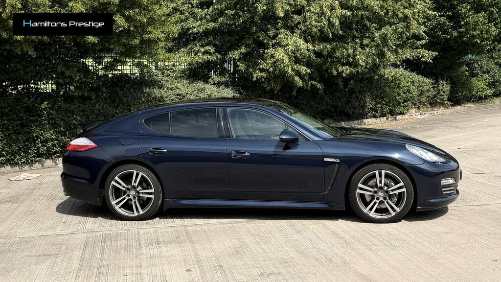 Porsche Panamera Hatchback 4.8 Blue #3