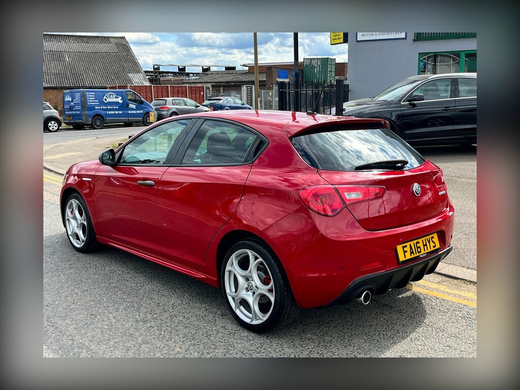 Alfa Romeo Giulietta 1.4 Tb Multiair Speciale Hatchback Manu Red #3