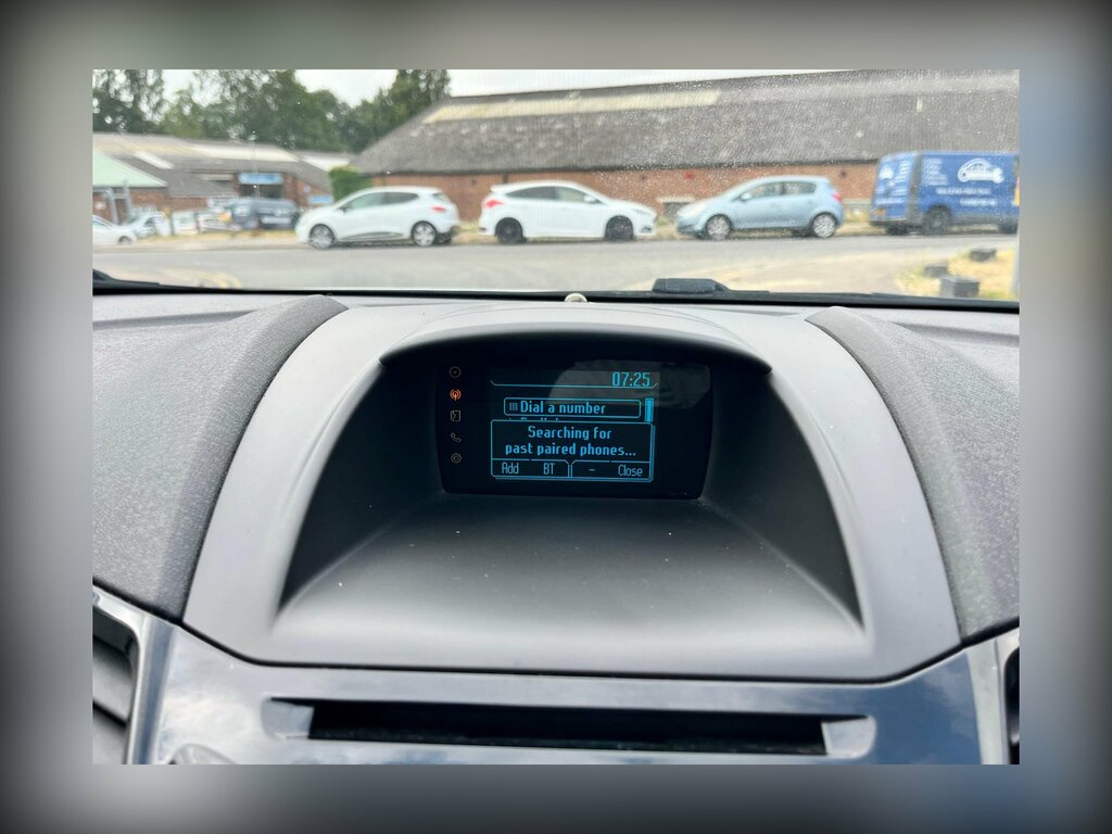 Ford Fiesta 1.25 Zetec Hatchback Euro 5 82 YE14EAP Silver #5