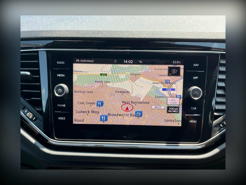 Volkswagen T-Roc 2.0 Tsi R Suv Dsg 4Motion Euro 6 Ss LS20BJK Black #4