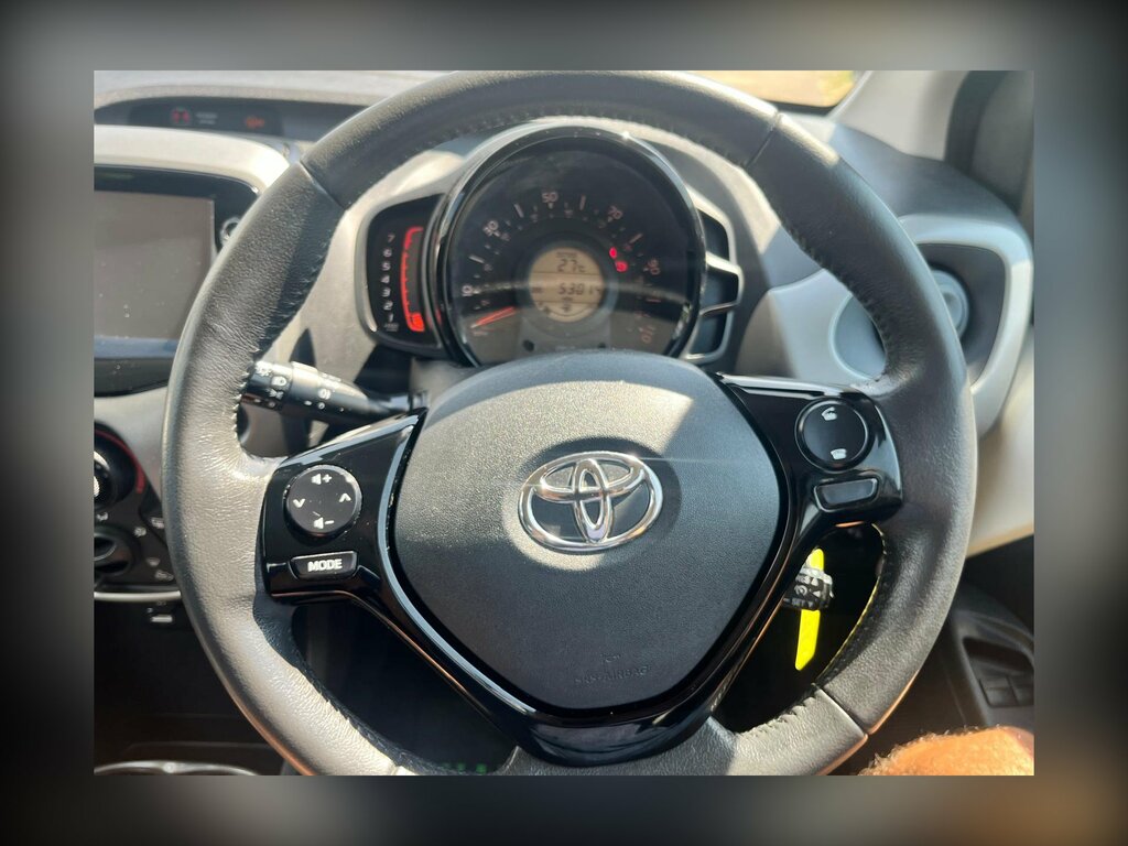 Toyota Aygo 1.0 Vvt-i X-play #14