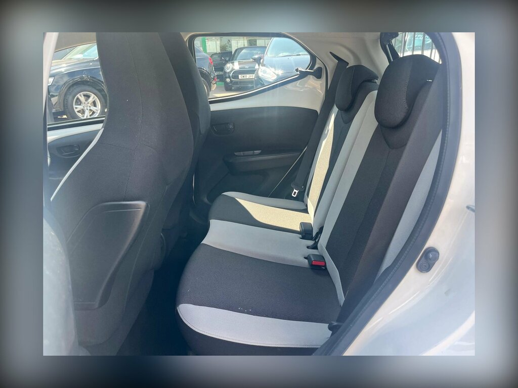 Toyota Aygo 1.0 Vvt-i X-play #26