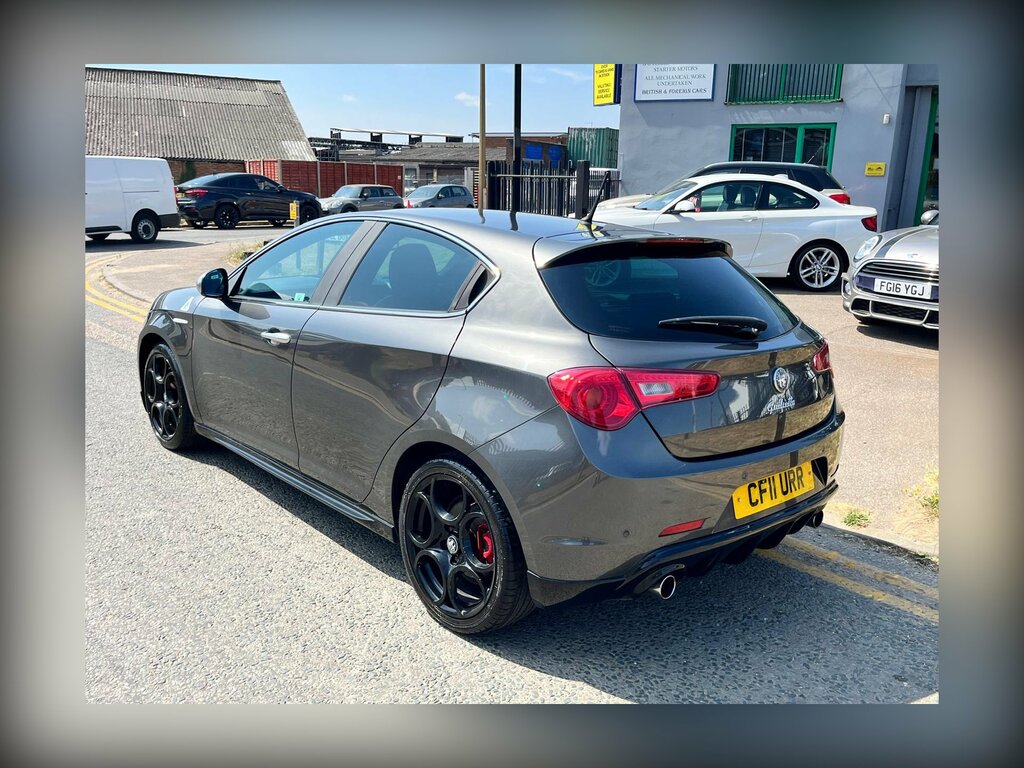 Alfa Romeo Giulietta 1750 Tbi Cloverleaf Hatchback Eu Grey #2