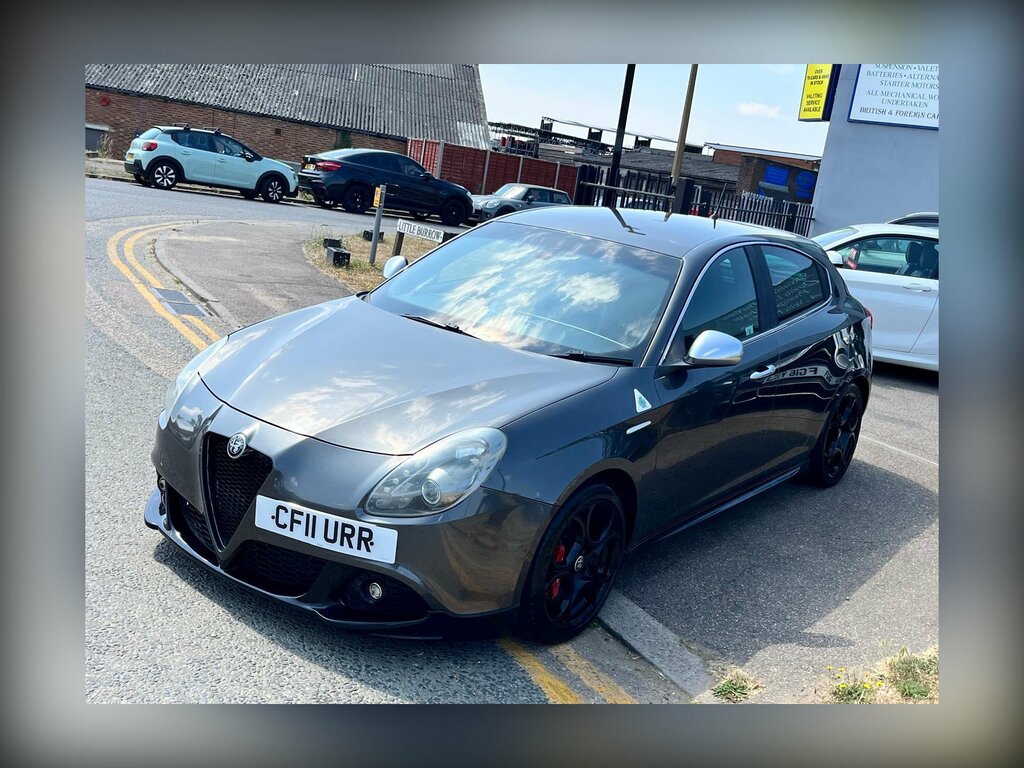 Alfa Romeo Giulietta 1750 Tbi Cloverleaf Hatchback Eu Grey