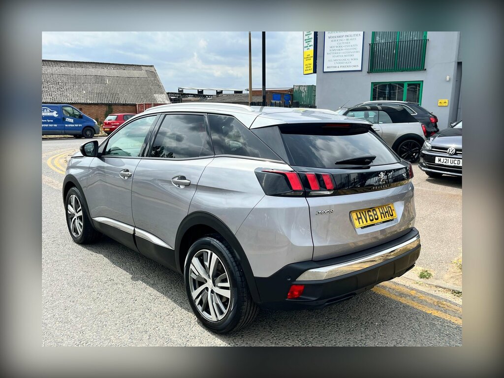 Peugeot 3008 1.2 Puretech Allure Suv Euro 6 HV68HHO Grey #4