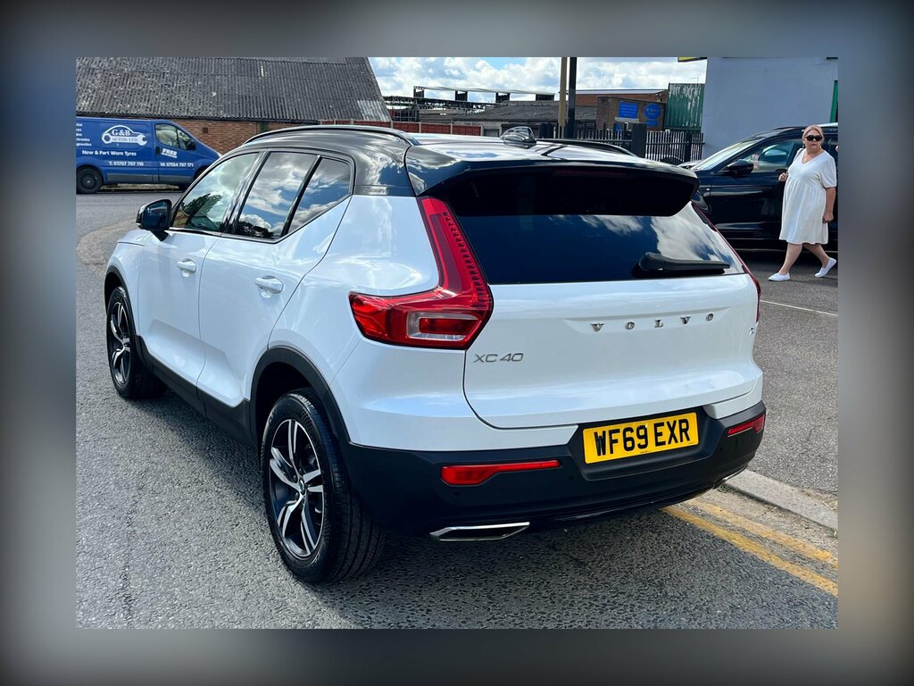 Volvo XC40 2.0 T4 R-design Suv Awd Euro 6 S WF69EXR White #4