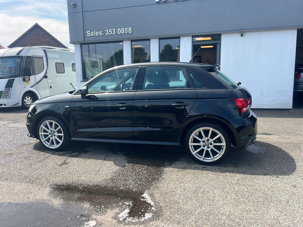 Audi A1 1.4 L 1.4 Tfsi S Line Sportback Euro 6 Ss Black #2