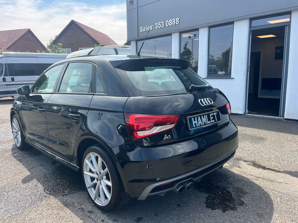 Audi A1 1.4 L 1.4 Tfsi S Line Sportback Euro 6 Ss Black #3
