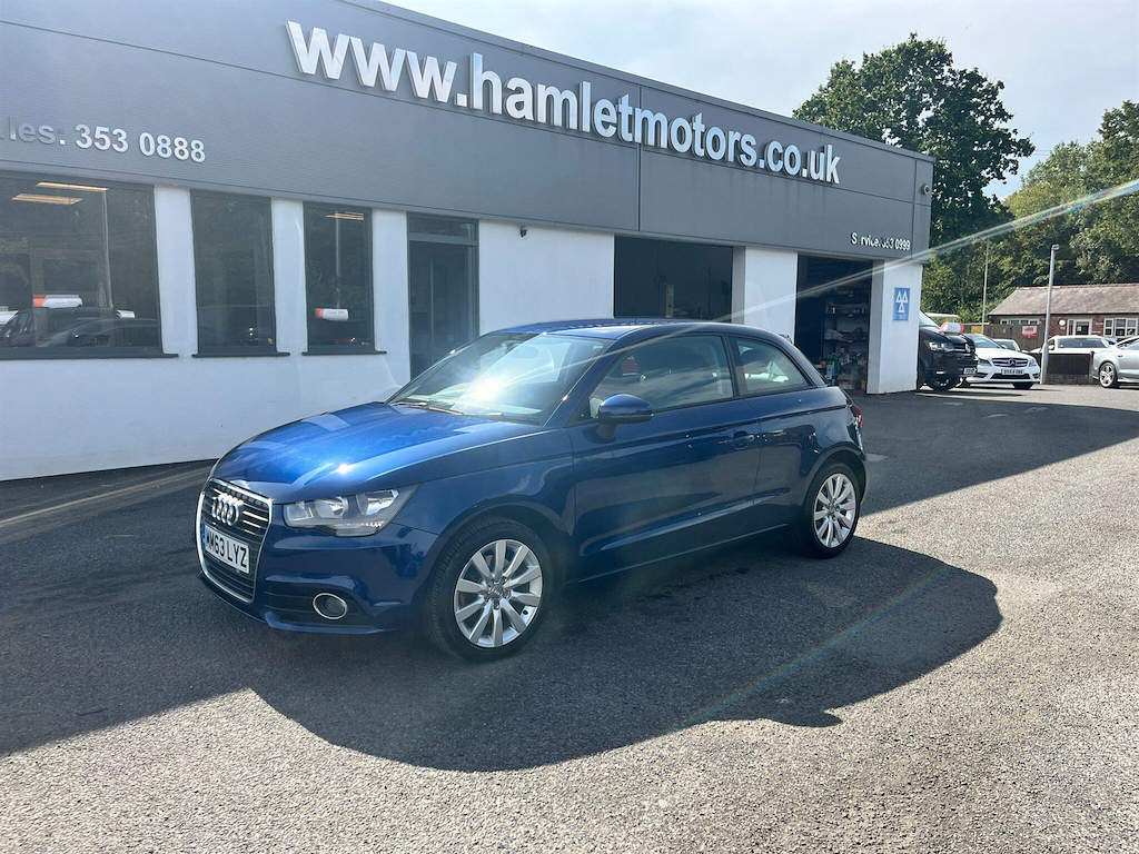Audi A1 1.4 L 1.4 Tfsi Sport Euro 5 Ss Blue