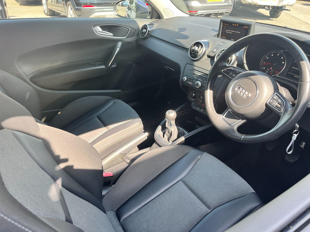 Audi A1 A1 Sportback Tfsi Sport Silver #12