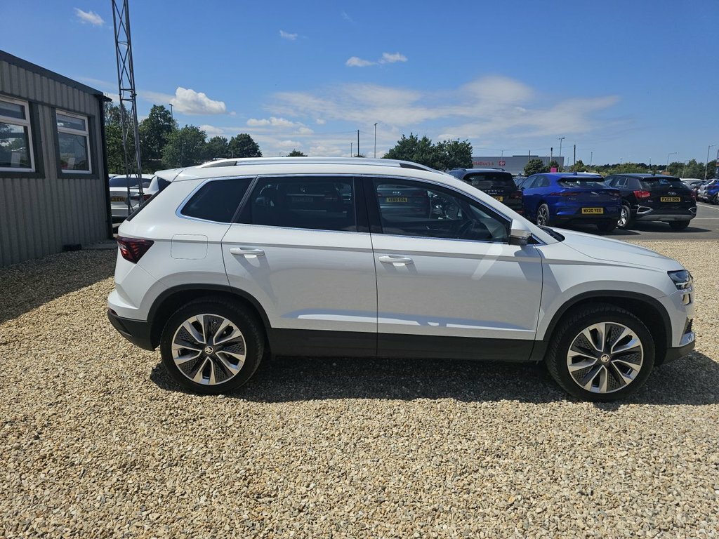 Skoda Karoq 1.5L Se L YH23OZW White #5
