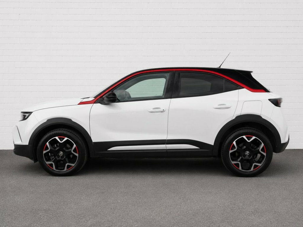 Vauxhall Mokka-e Suv BP23JWC White #2