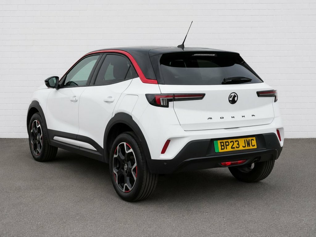Vauxhall Mokka-e Suv BP23JWC White #3