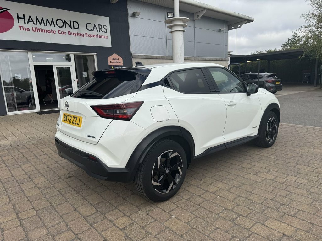 Nissan Juke 1.6L N-connecta BW72ZZJ White #6