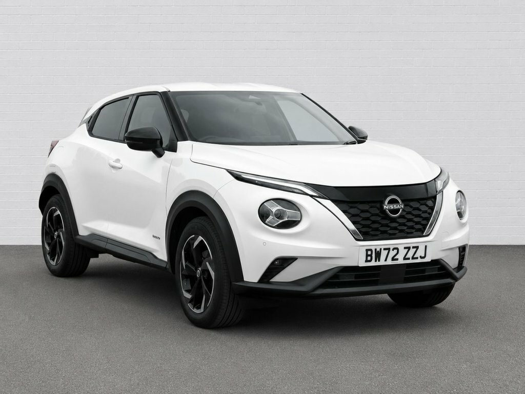 Nissan Juke 1.6L N-connecta White