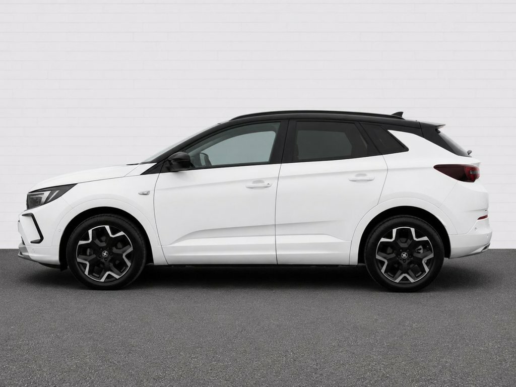 Vauxhall Grandland 1.2L Ultimate YY24ZPM White #3