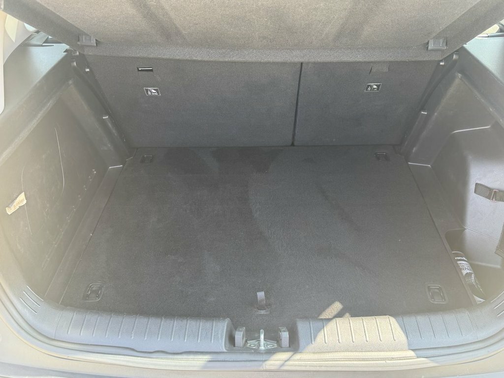 Hyundai Bayon 1L Se Connect LT22NLE Black #6