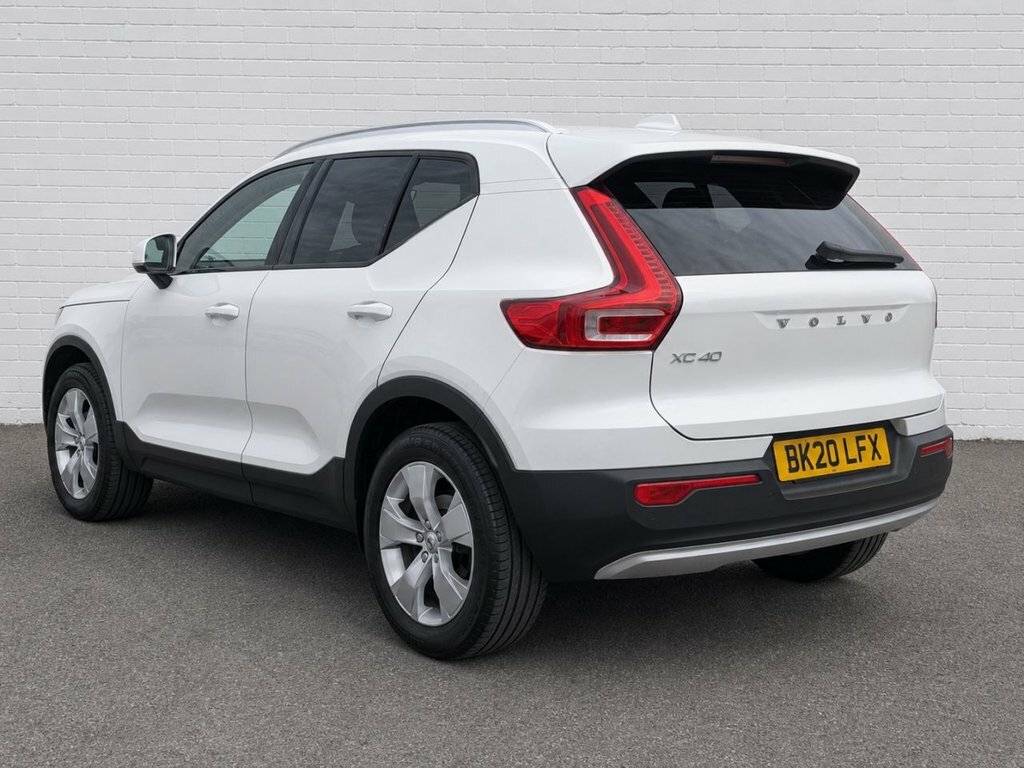 Volvo XC40 1.5L Momentum BK20LFX White #3